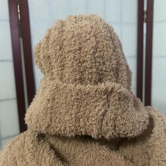 NWT FREE PEOPLE ANTHROPOLOGIE TAUPE HAT &‎ SCARFT SET - Picture 2 of 8